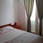 Krstanovic 아파트